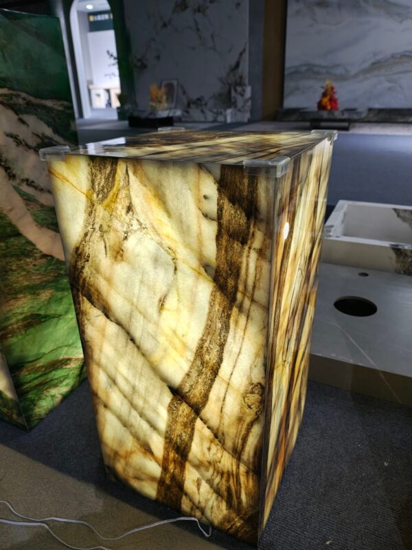 Translucent Decorative Stone Ornaments – Stylish & Versatile